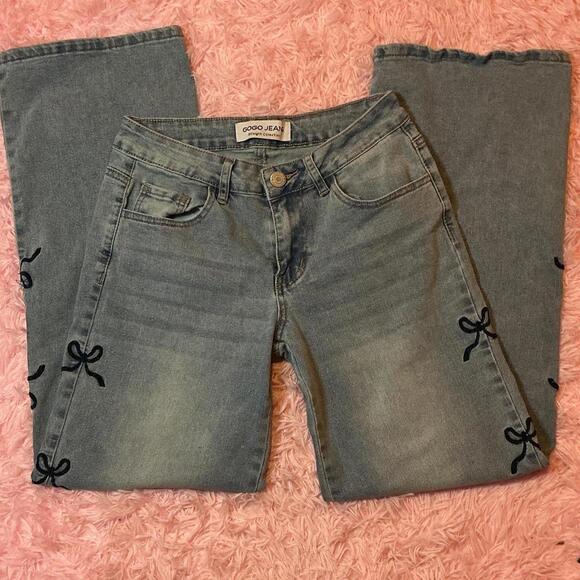 Denim - Gogo jeans blue embroidered bow jeans #embroidery #denim